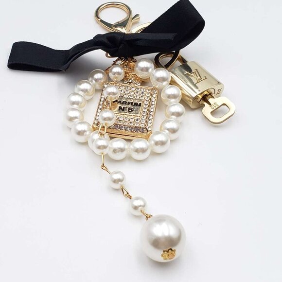 100% Auth Louis Vuitton Lock & Key with unbranded Bagcharm, Keycharm, Keychain - Picture 6 of 7